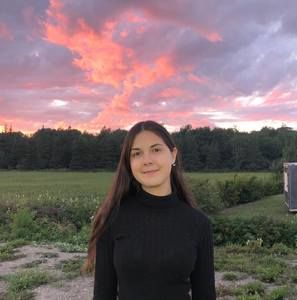 Meet your Posher, Eve-sarah